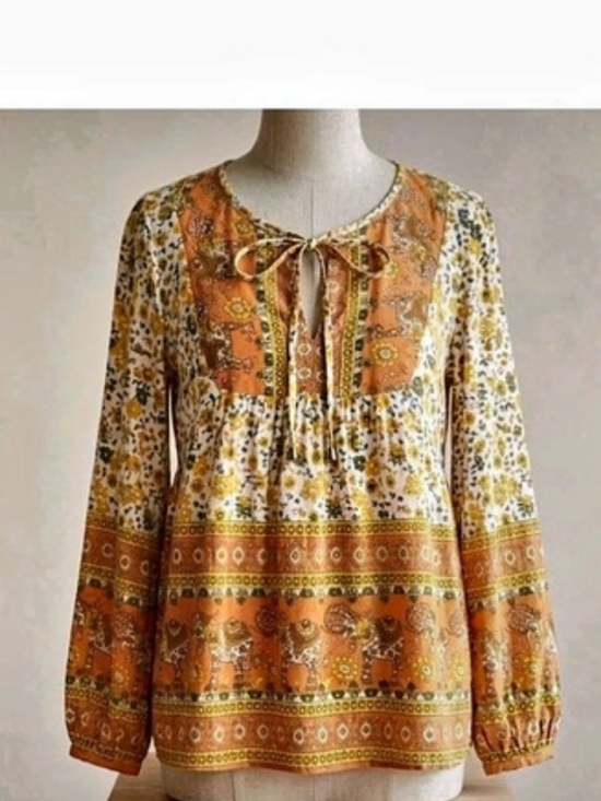 The Unbranded Brand Tops - Floral Tunic in Orange & White Size Medium